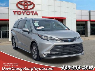 Certified 2024 Toyota Sienna XLE