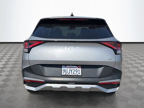 Used 2023 Kia Sportage LX AWD/4WD image 6