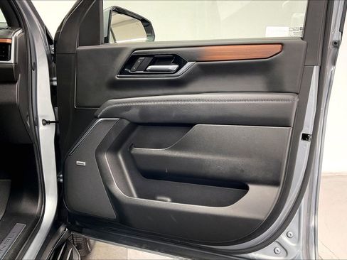 Used 2025 GMC Yukon Denali image 26