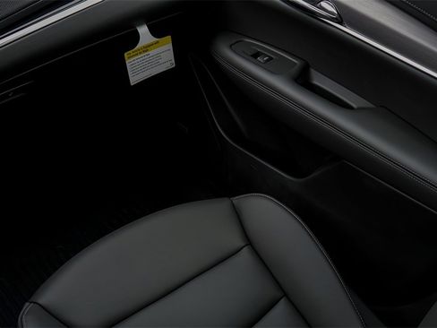 New 2025 Cadillac XT6 Luxury image 21