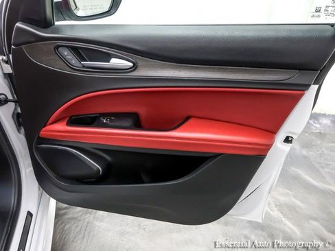 Used 2021 Alfa Romeo Stelvio Ti w/ Active Assist 2 Package TI image 31