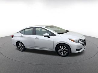 Used 2025 Nissan Versa SV FWD video 2