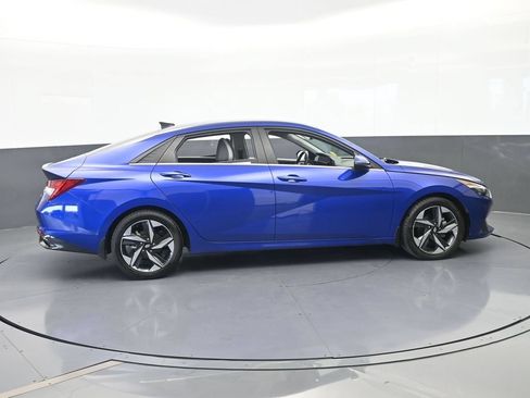 Used 2023 Hyundai Elantra Limited FWD image 7