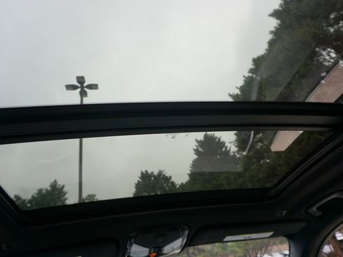 Used 2023 BMW X5 xDrive40i w/ Luxury Seating Package image 14