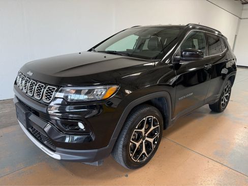 Used 2025 Jeep Compass Limited AWD/4WD image 1