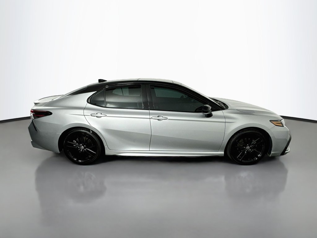 Used 2021 Toyota Camry XSE FWD image 8
