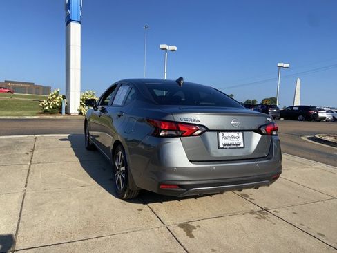 Used 2025 Nissan Versa SV w/ Trunk Package FWD image 9