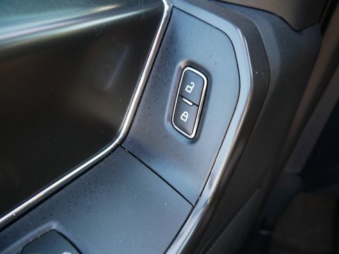 New 2024 Ford F150 XLT w/ Equipment Group 302A MID image 27