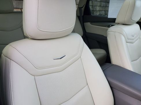 Certified 2023 Cadillac XT5 Premium Luxury w/ LPO, Floor Liner Package image 44