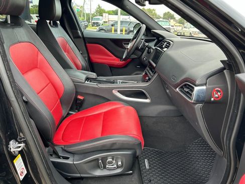 Used 2018 Jaguar F-PACE R-Sport image 21
