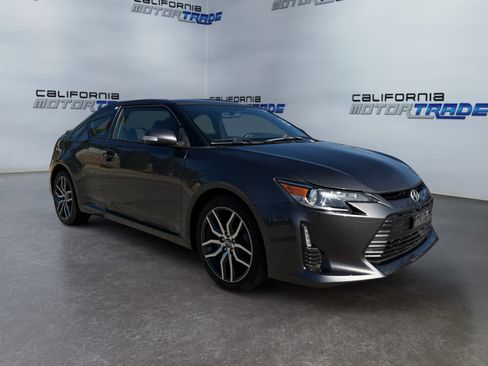 Used 2014 Scion tC image 3