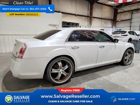 Used 2012 Chrysler 300 Limited w/ Luxury Group RWD image 4