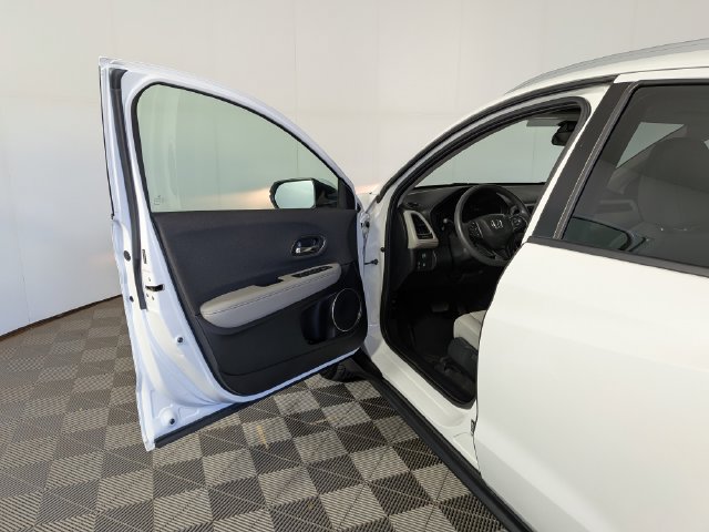 Used 2019 Honda HR-V EX image 11