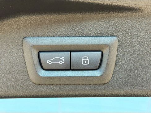 New 2026 BMW X5 xDrive40i w/ M Sport Package image 13