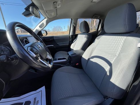 Used 2021 Toyota Tacoma SR5 image 20