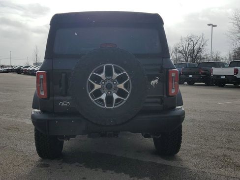 Used 2023 Ford Bronco Badlands image 6