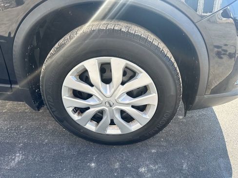 Used 2016 Nissan Rogue S w/ Appearance Package image 5