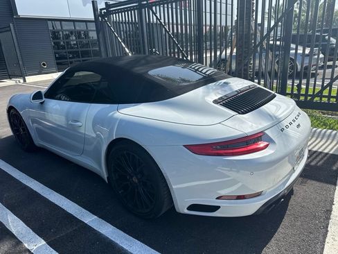 Used 2019 Porsche 911 Carrera image 2