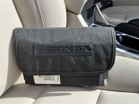 Used 2017 Honda Accord EX image 36