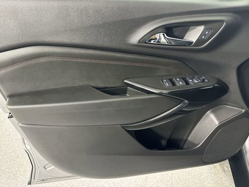 Used 2025 Chevrolet Trax RS w/ Driver Confidence Package image 19