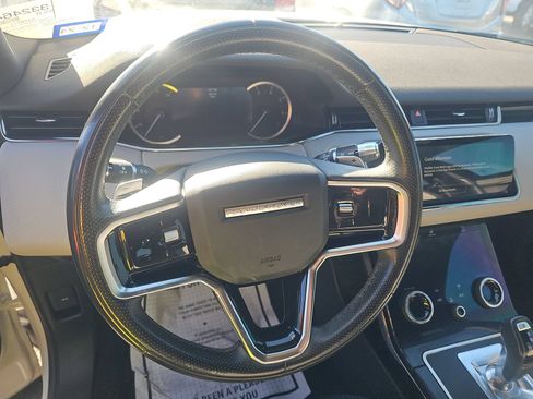 Used 2022 Land Rover Range Rover Evoque R-Dynamic S AWD/4WD image 13