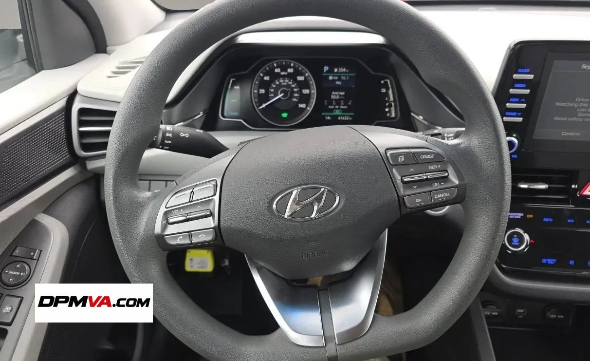 Used 2020 Hyundai Ioniq Blue FWD image 7