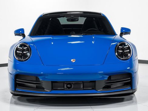 Used 2025 Porsche 911 Carrera RWD image 8