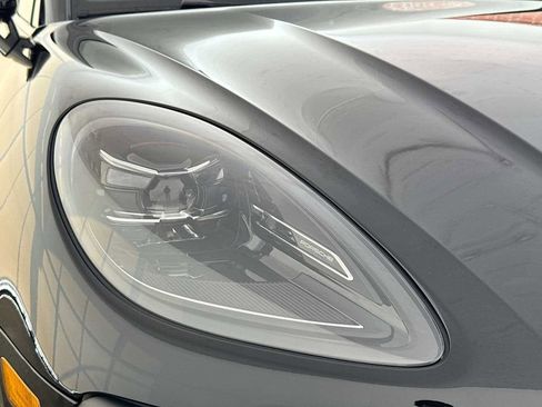 New 2026 Porsche Macan S AWD/4WD image 38