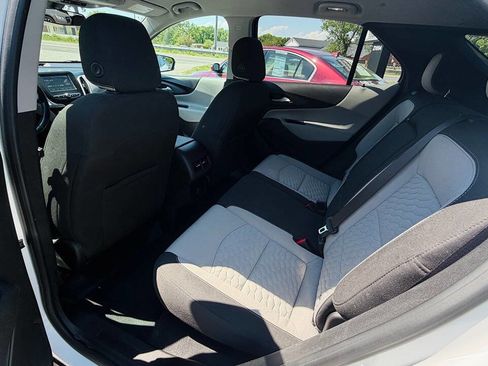 Used 2018 Chevrolet Equinox LT AWD/4WD image 9