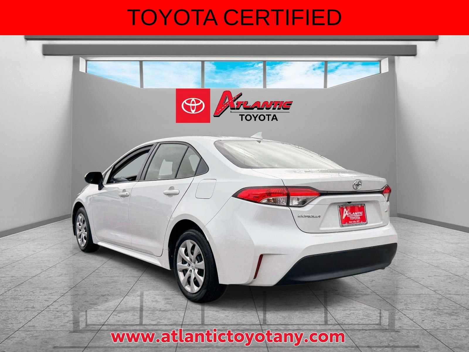 Certified 2024 Toyota Corolla LE FWD image 5