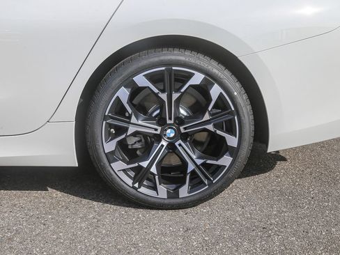 New 2026 BMW 330i Sedan RWD image 8