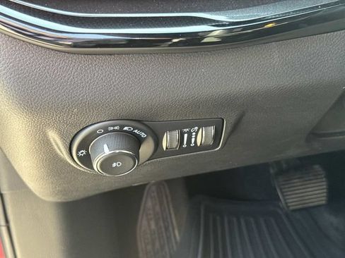 Used 2022 Jeep Compass Latitude AWD/4WD image 28
