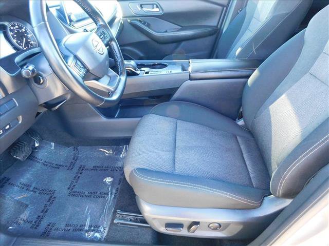 Used 2025 Nissan Rogue SV FWD image 22