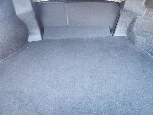 Used 2019 Toyota Camry SE image 31