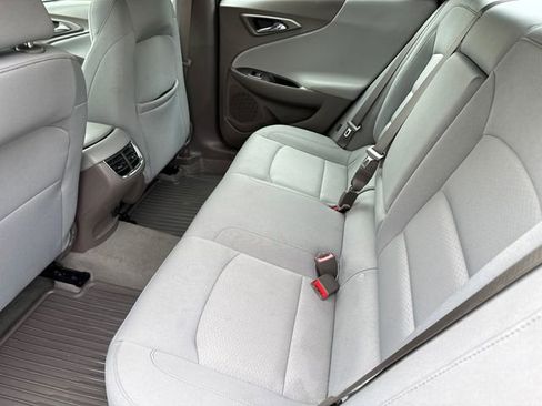 Used 2025 Chevrolet Malibu LT image 16