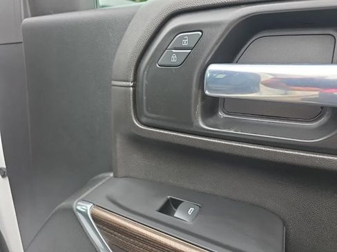 Used 2023 Chevrolet Silverado 2500 LT AWD/4WD image 22