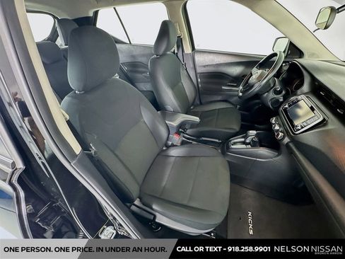 Certified 2025 Nissan Kicks Play S image 25