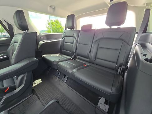 New 2025 Lincoln Navigator L Reserve image 24