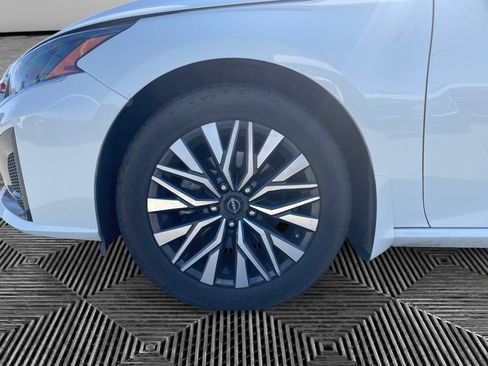 Used 2023 Nissan Altima 2.5 SV w/ SV Premium Package image 37