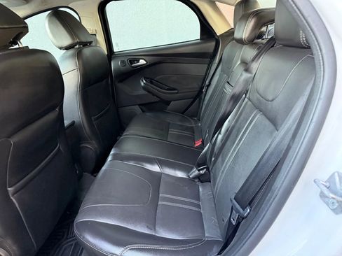 Used 2012 Ford Focus SEL image 25