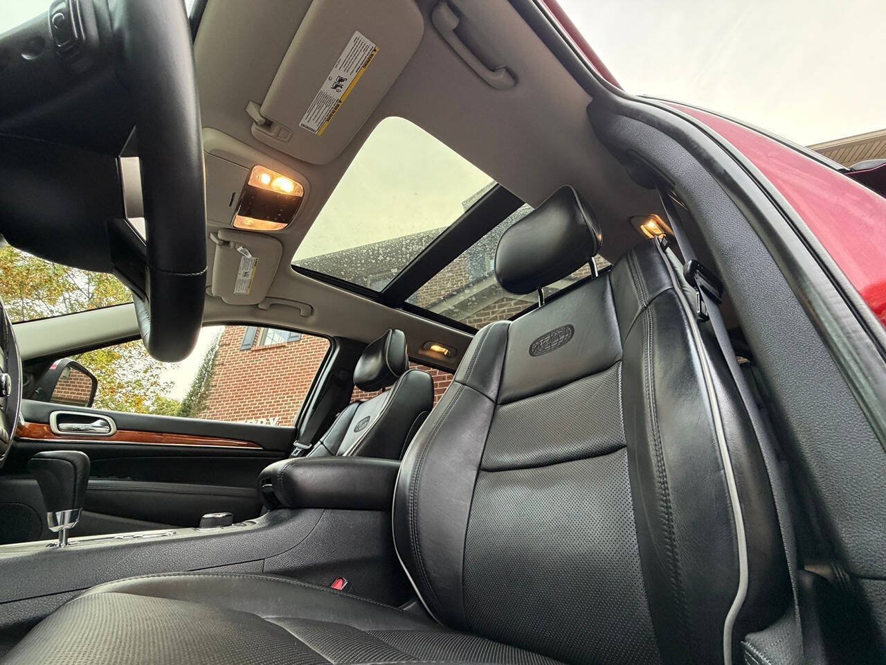 Used 2011 Jeep Grand Cherokee Overland AWD/4WD image 20