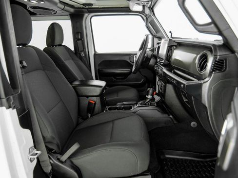 Used 2019 Jeep Wrangler Sport AWD/4WD image 29