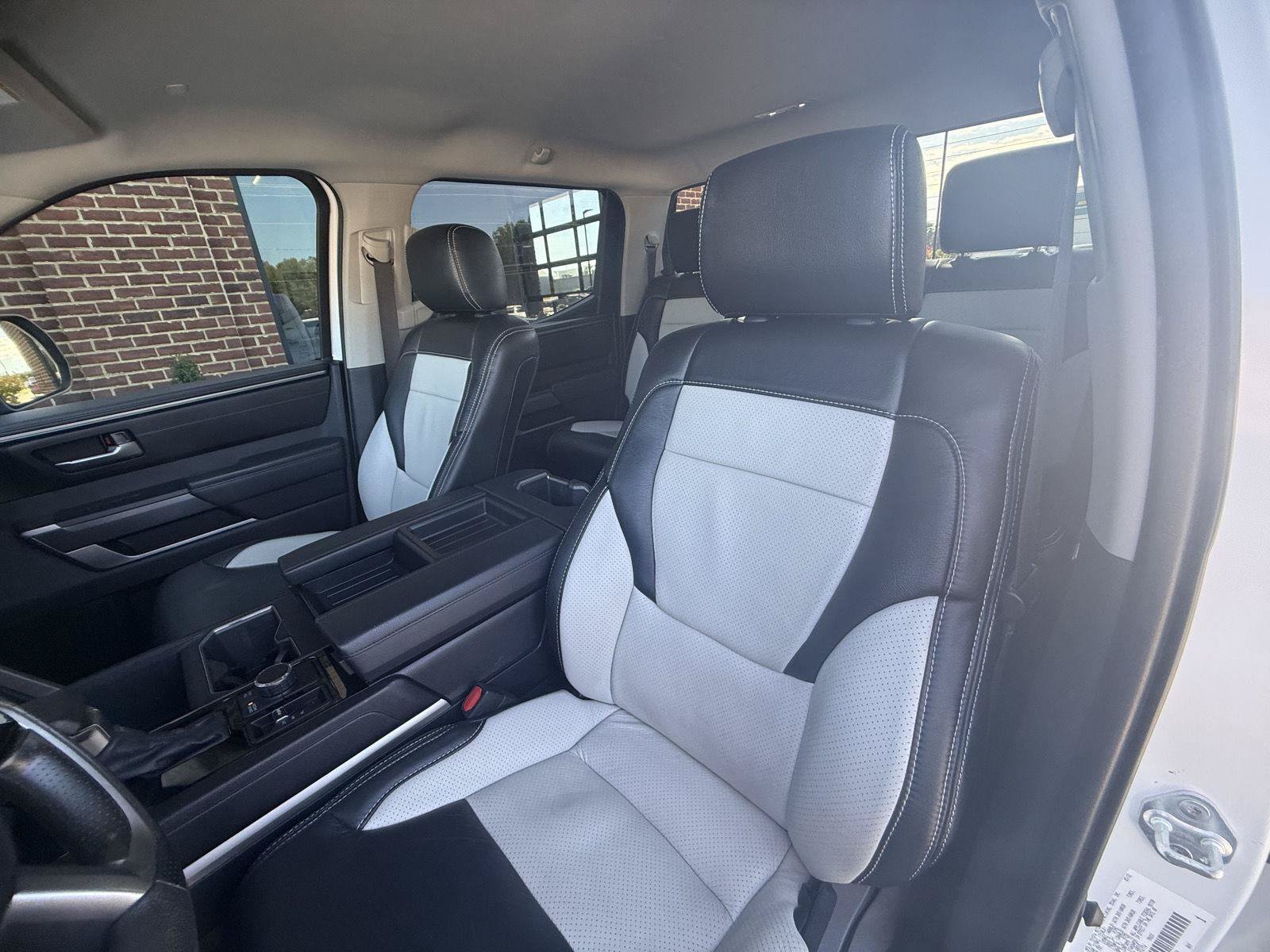 Used 2022 Toyota Tundra SR5 AWD/4WD image 17