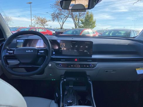 New 2026 Kia Sorento S image 28