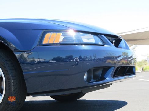 Used 2001 Ford Mustang Cobra RWD image 36