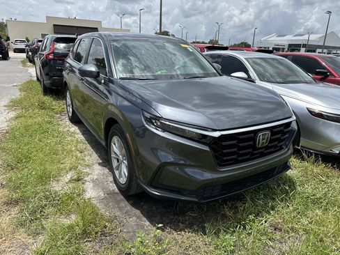 Used 2024 Honda CR-V EX image 3