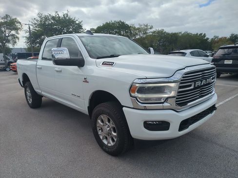 Used 2024 RAM 2500 Laramie w/ Safety Group AWD/4WD image 2