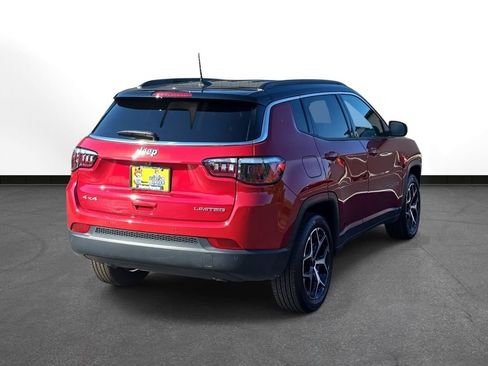 Used 2025 Jeep Compass Limited AWD/4WD image 5
