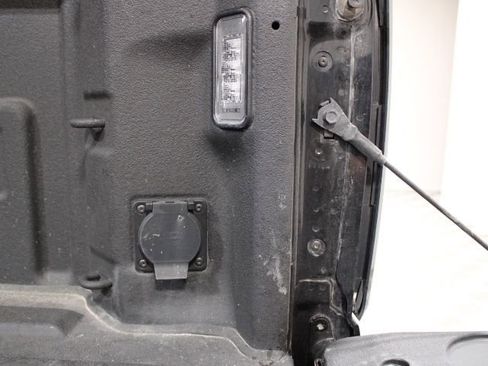 Used 2024 GMC Sierra 2500 AT4 w/ Technology Package image 49