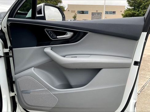 Used 2017 Audi Q7 3.0T Premium Plus image 20